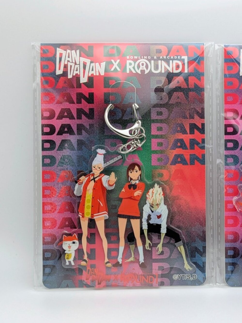 Round 1 Exclusive Phase 2 Dandadan Momo and Group Anime Keychains (Set of 2)